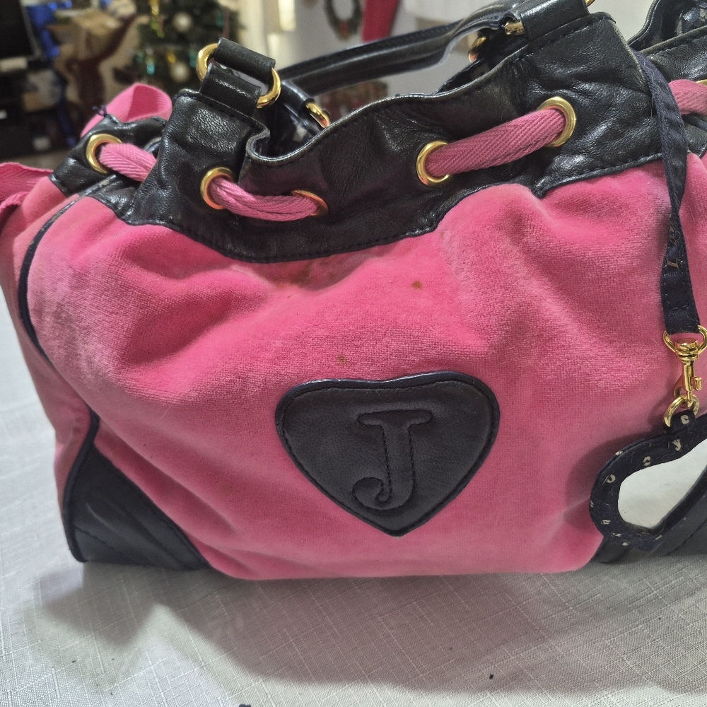 Juicy Couture Velour Daydreamer Bag( Pink) - Picture 5 of 15